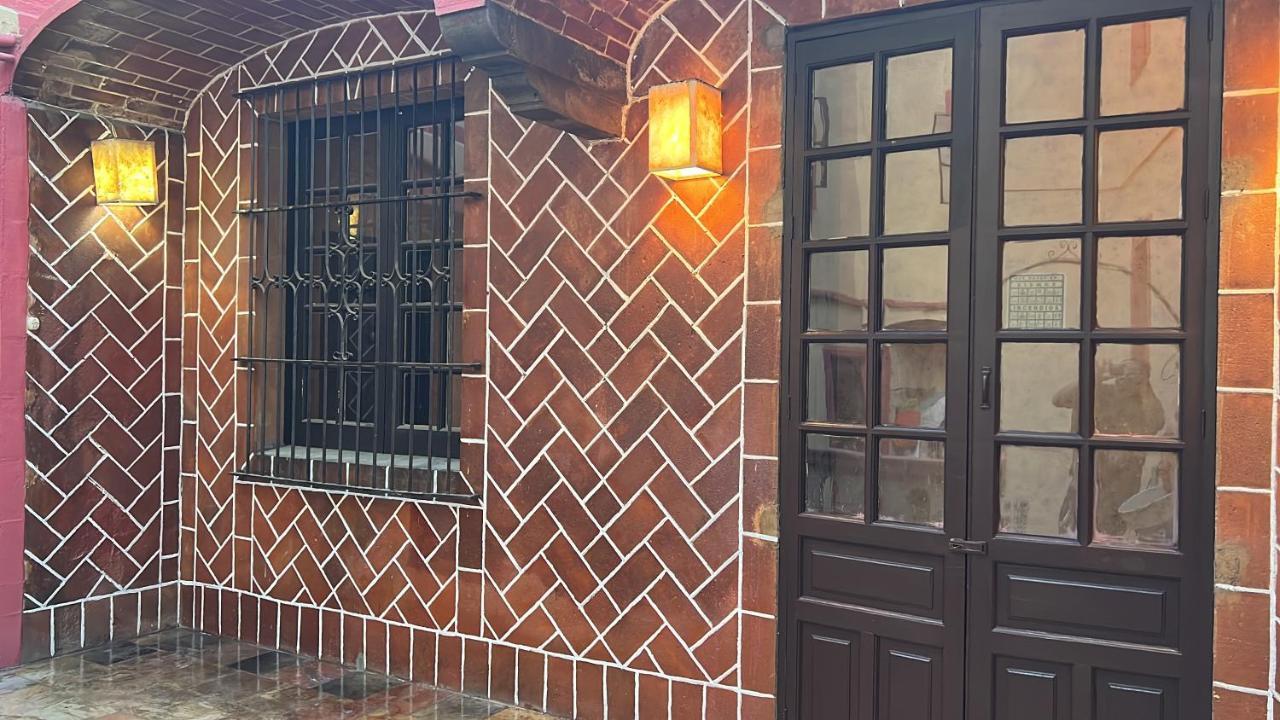 Catedral 304 Hotel Пуебла Екстериор снимка
